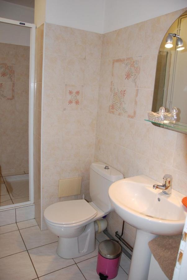 Chez Sophie -Chambres D'Hotes, Gite Et Gite Equestre Clermont-Dessous 外观 照片