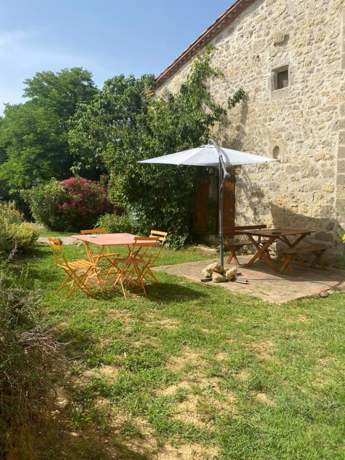 Chez Sophie -Chambres D'Hotes, Gite Et Gite Equestre Clermont-Dessous 外观 照片